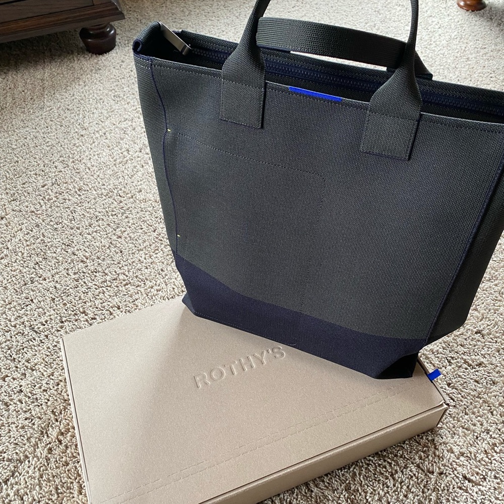 Rothys Mens Carryall